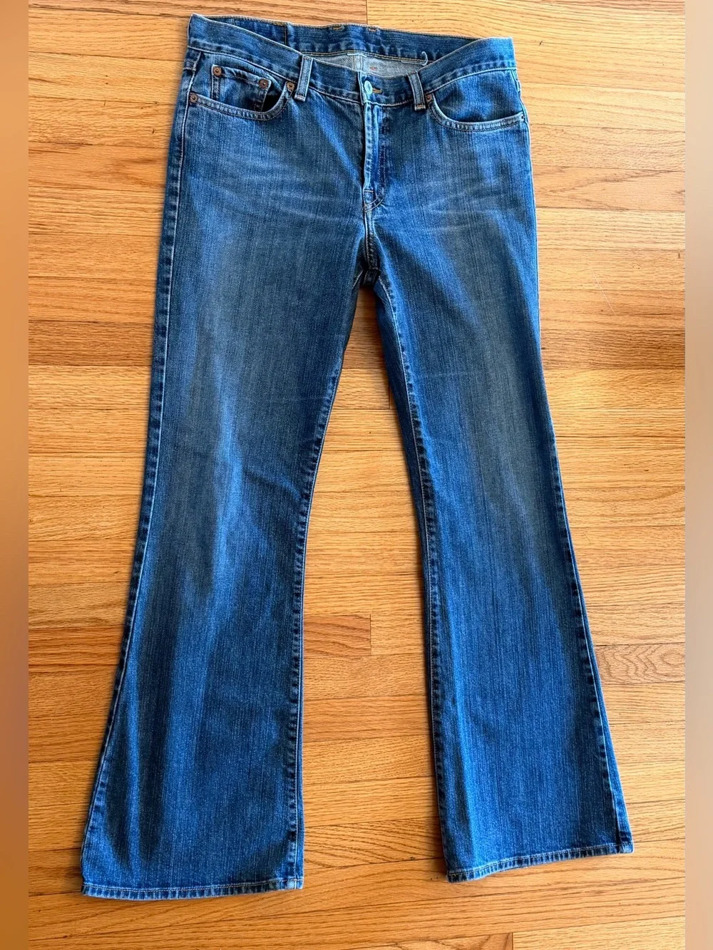 Lucky Brand Classic Blue Bootcut Jeans - Picture 2 of 11